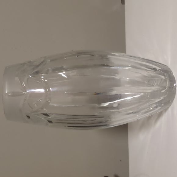 Oval Crystal Vase - Picture 4 of 4